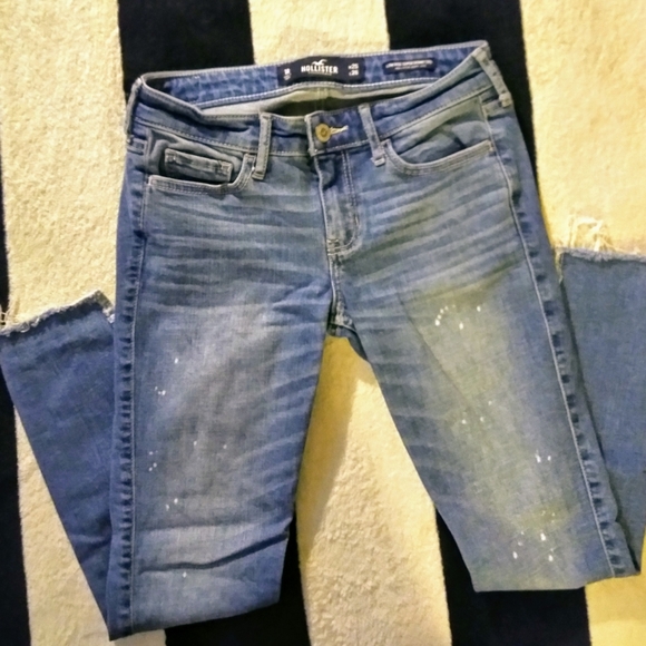 HOLLISTER CROP - Picture 2 of 6